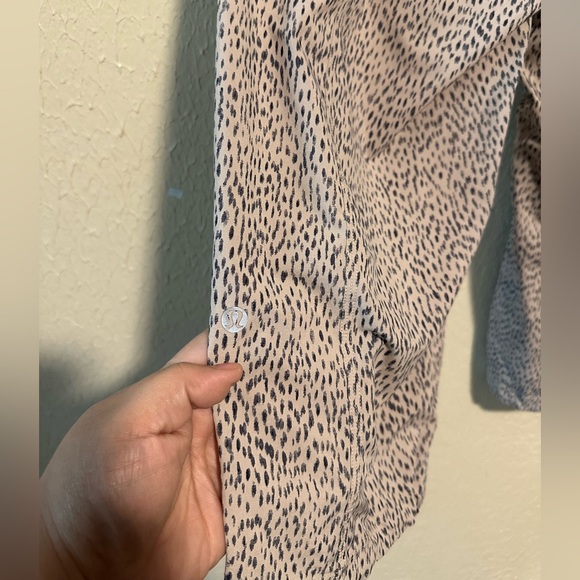 Lululemon Step Lively Crop in Dottie Dash Grain‎ Size 8 - Picture 5 of 7